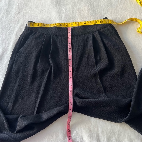 Vintage St. John Basic Santana Knit Crop Pants - Picture 7 of 9